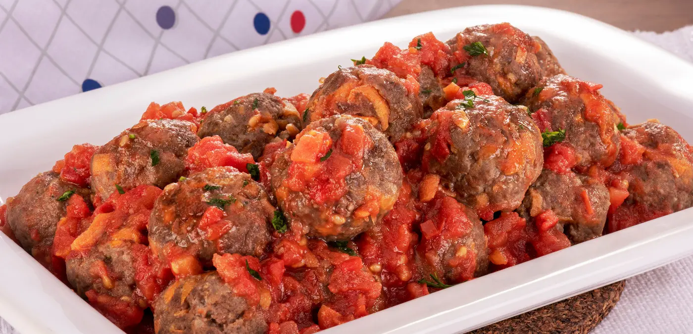 Almôndegas ao Molho de Tomate