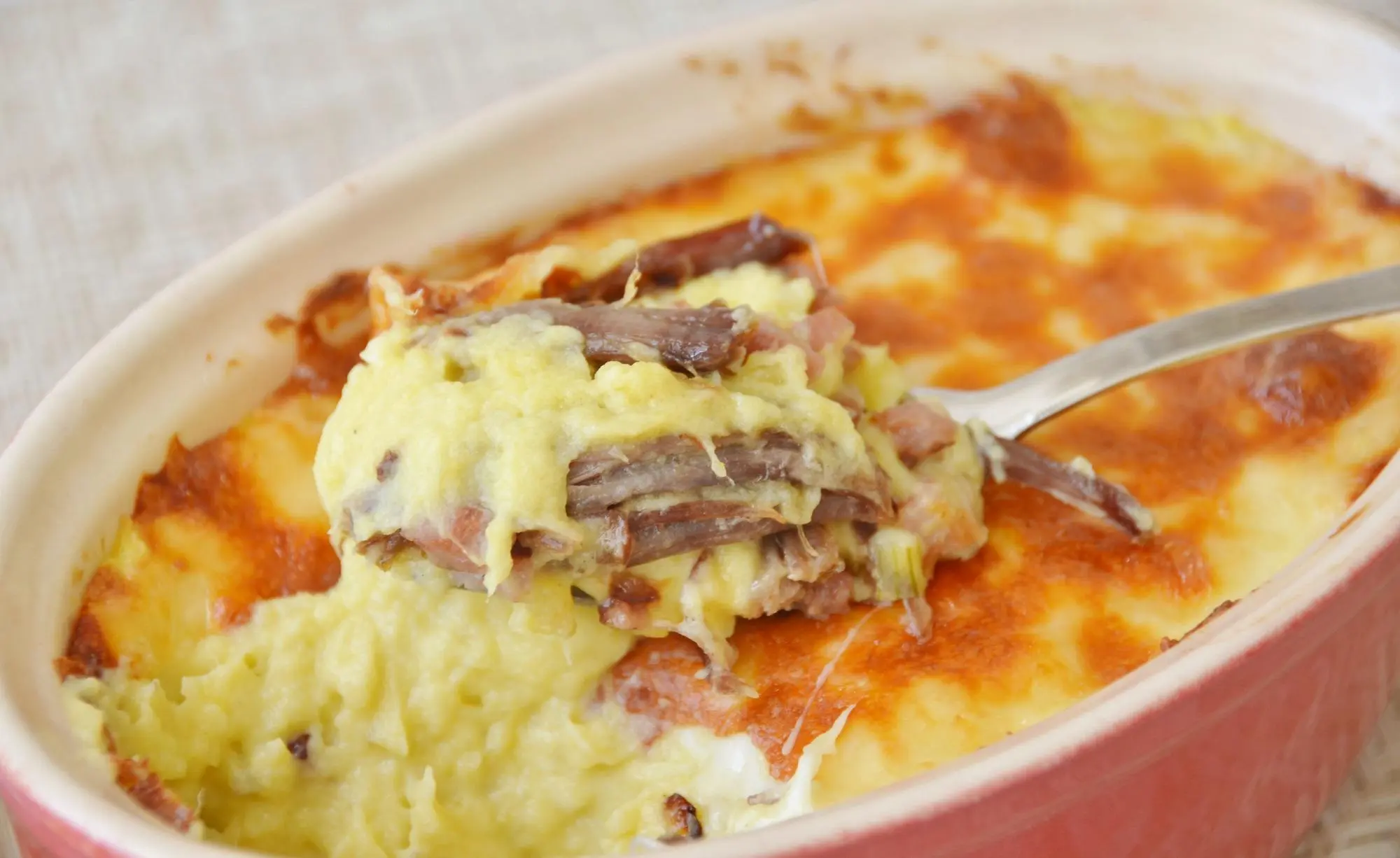 Fiz esse Escondidinho de Carne Seca com Mandioca e parecia festa junina em casa