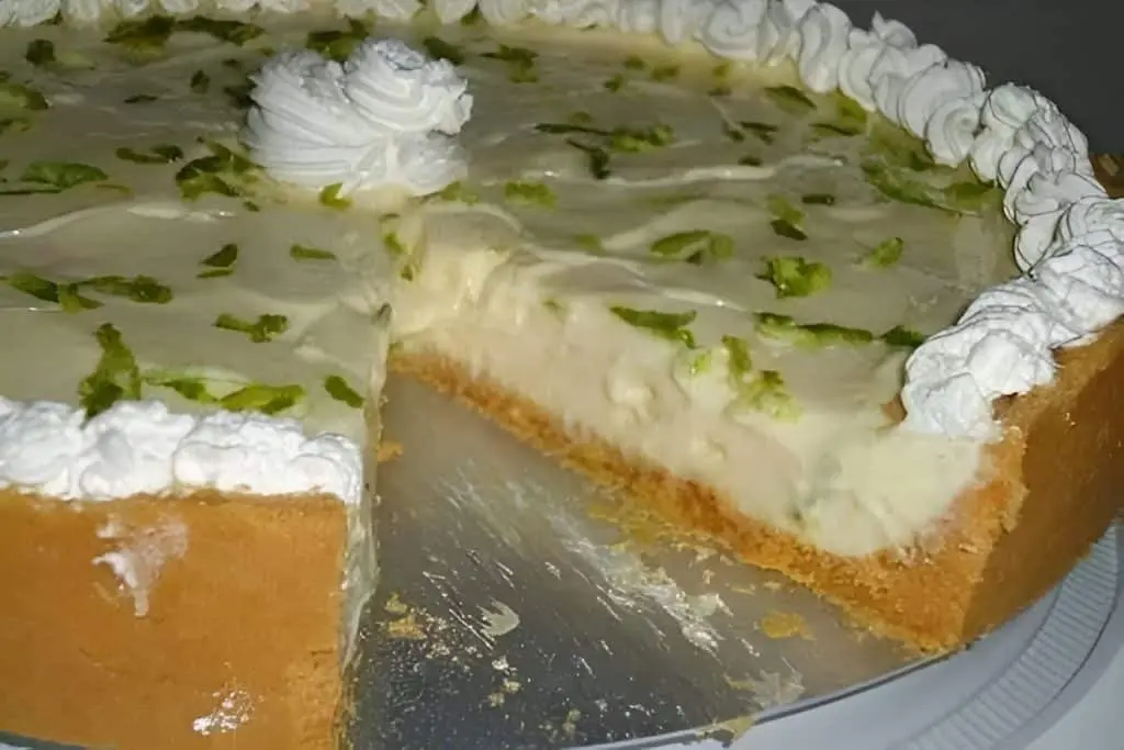 Fiz essa Torta de Limão e meu marido disse que parecia sobremesa de restaurante