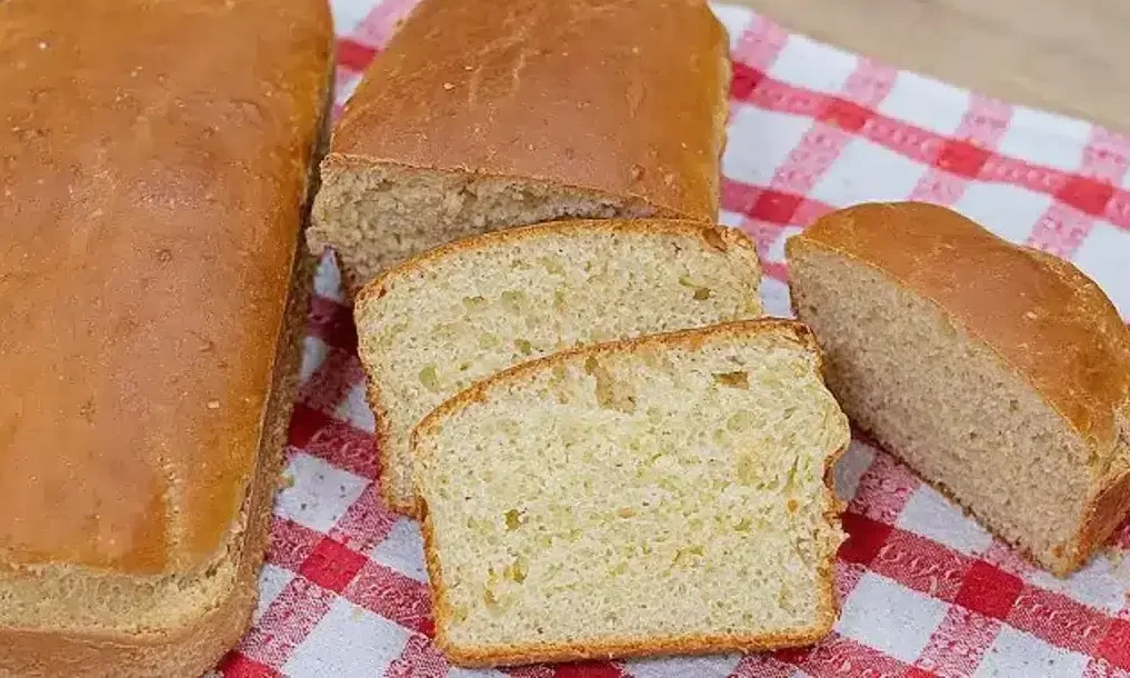 Fiz esse Pão Caseiro de Liquidificador Sem Sovar e ele ficou tão fofinho que parecia de padaria