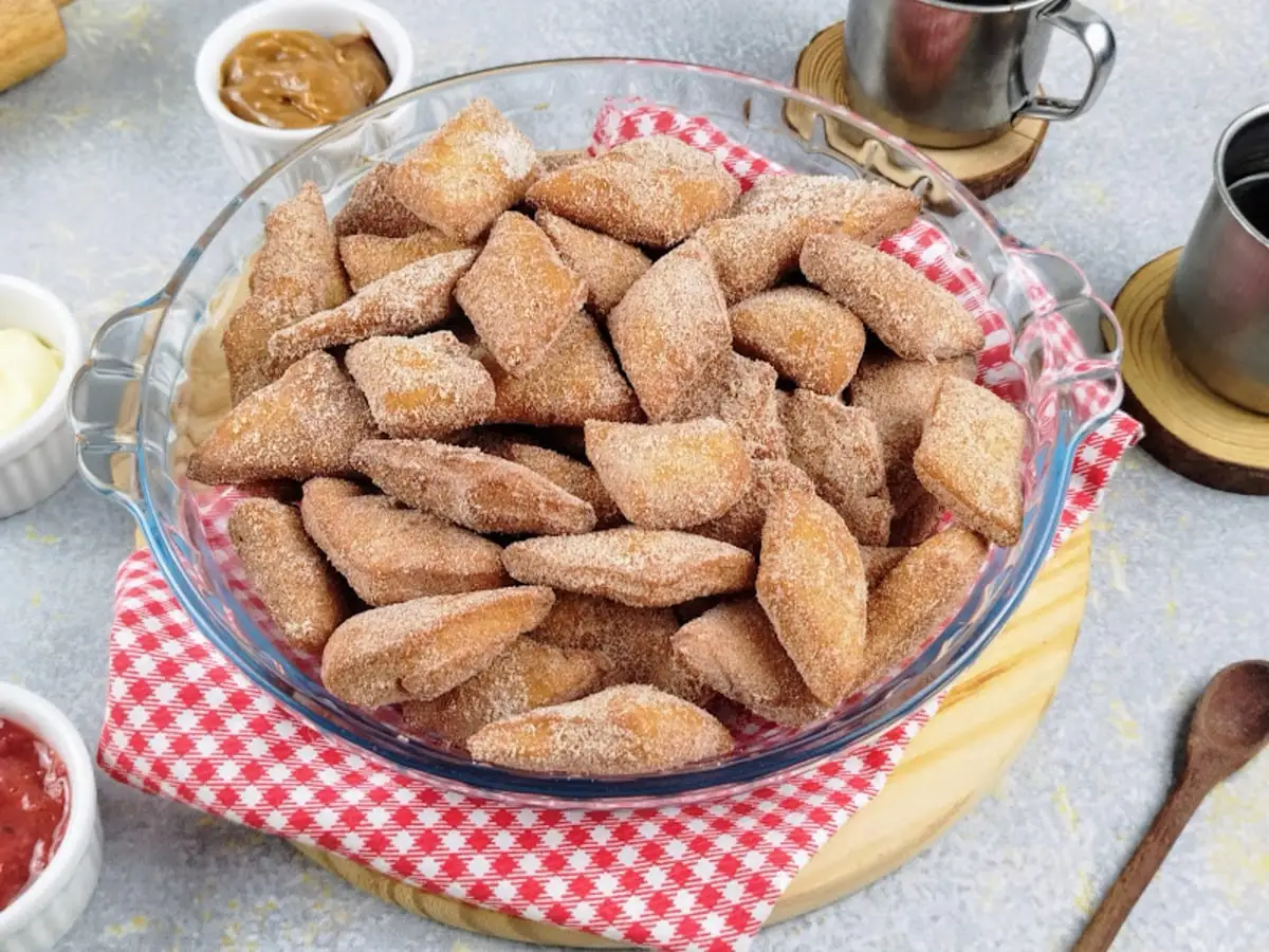 Essa Orelha de Padre é tão crocante e docinha que vai te levar direto pros tempos de criança