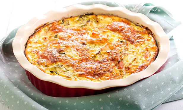 Essa Quiche de Frango com Legumes é tão leve e cremosa que vai virar seu prato preferido