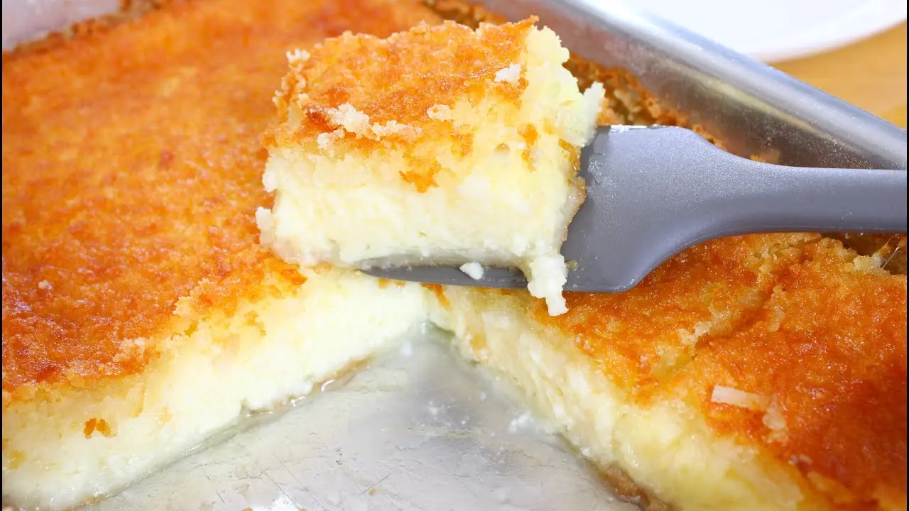 Fiz esse Bolo Cocada sem Farinha de Trigo e ele derreteu na boca e acabou em minutos!