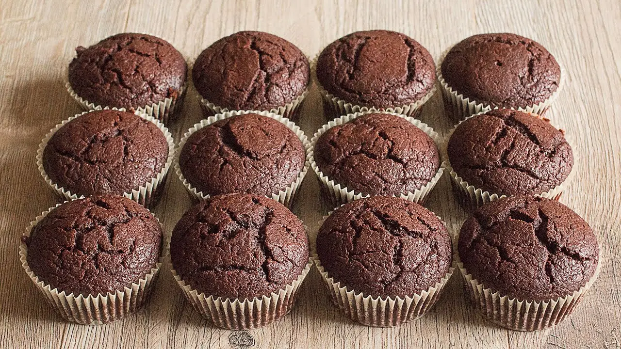 Fiz esses Muffins de Chocolate com Maçã e meus vizinhos vieram bater na porta querendo provar